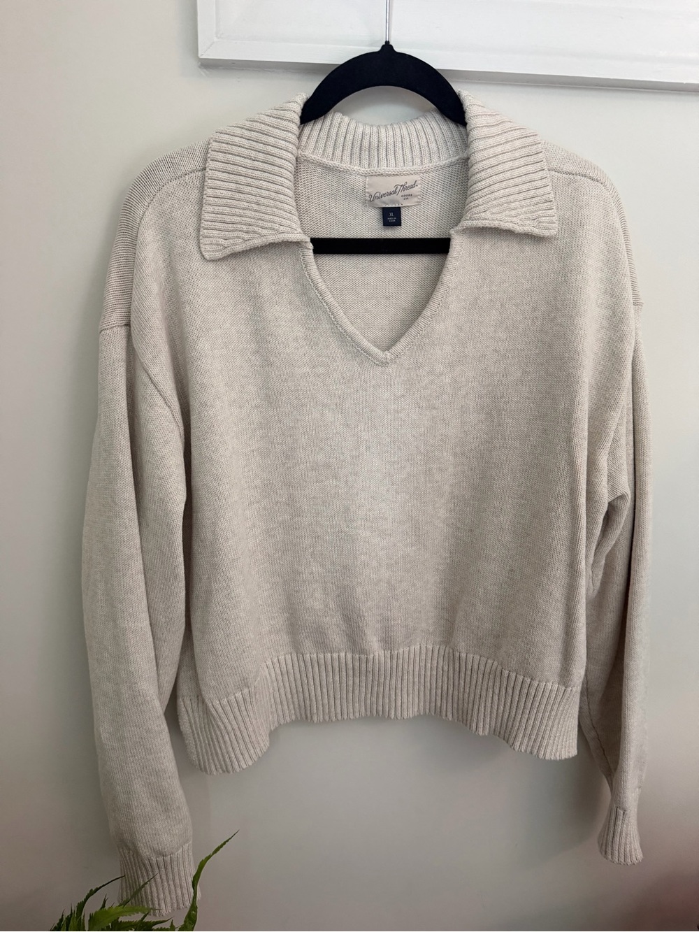Universal Thread V-Neck Collared Pull-Over Sweater